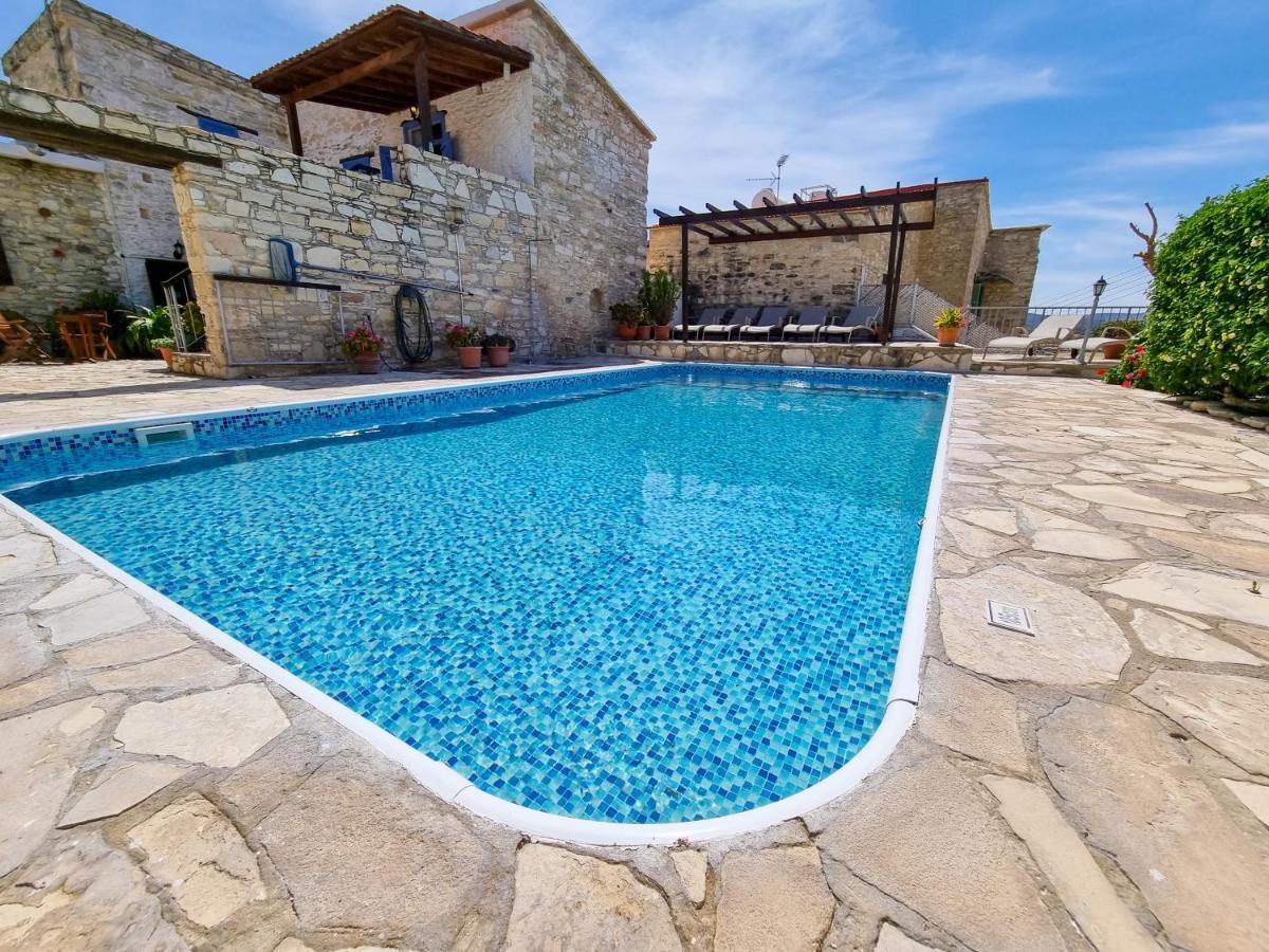 Poseidon'S Pool Paradise Skarinou Exterior photo